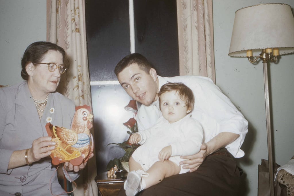 Historical family picture to start an interview